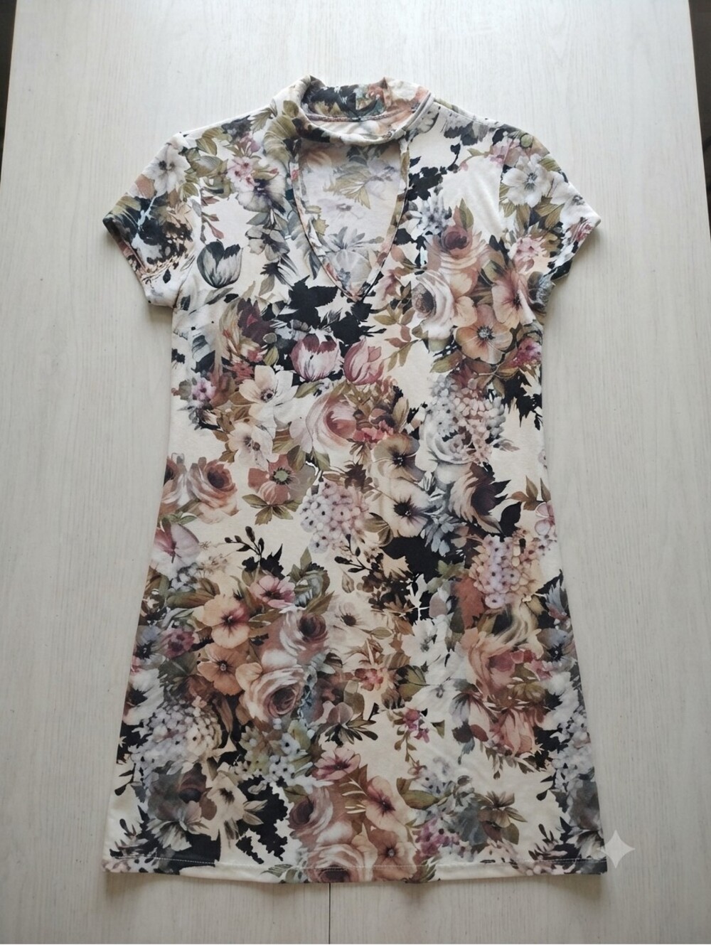 Women's Floral Print Choker Neck Mini Dress Size XL